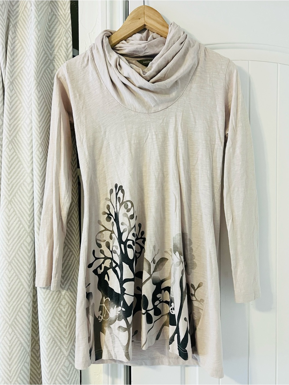 Sandwich Cowl Neck Tree-Print Long Sleeve Knit Tunic - Light Taupe
